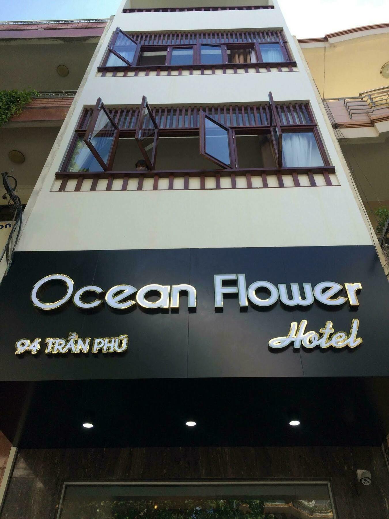 Ocean Flower Hotel Da Nang Exteriör bild